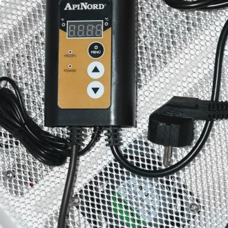 Podložka ApiNord s digitálním termostatem s ventilátorem