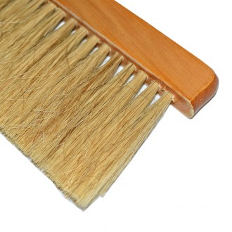 Bee Brush, dřevěná rukojeť, žíně