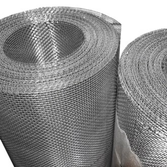pozinkované pletivo oko 3,15 mm, přední pohled, včelařské potřeby